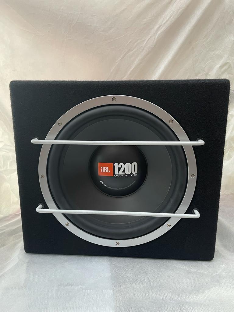 JBL CS1200BSI 1200WATT BASS ENCLOSURE