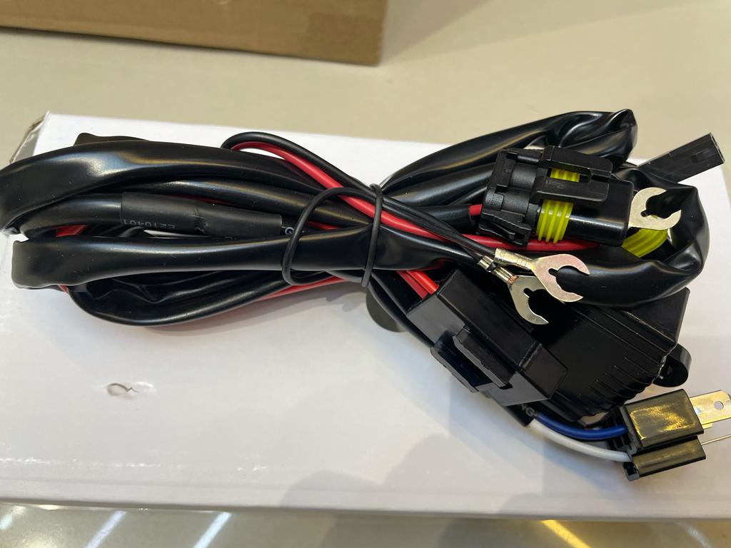 aes bi xenon headlight projector kit with Tiguan shrouds H4 H7 H1 5500K 55WATT with ballasts